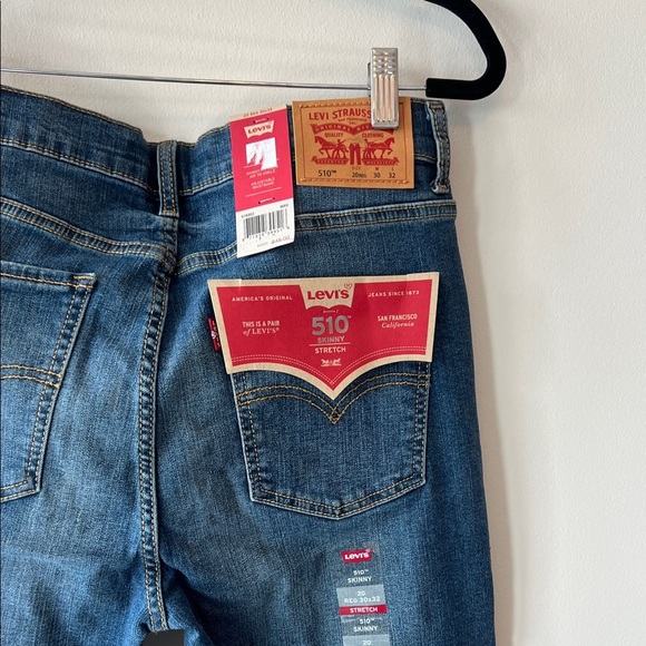 Levi's Boy’s Med Blue Wash Slim Jeans - Picture 5 of 6